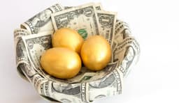 Price of dozen eggs hits $5 before April?