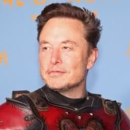 Will @elonmusk have 23,370 or fewer tweets on March 6?