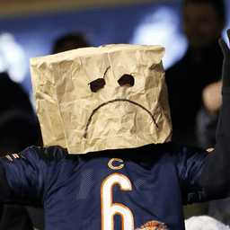 Will Team B finish with the worst record in the NFL?