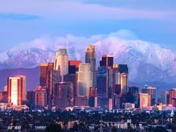 Will the highest temperature in Los Angeles be 70–71°F on December 4?