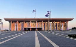Israel parliament dissolves by March 31?