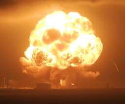 What caused the Blue Origin New Glenn Explosion?