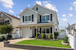 Will the median home value in the Austin, Texas metro area be between $427,000 and $431,000 on April 30?