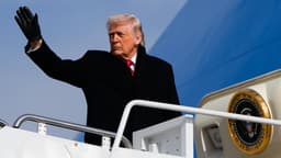 Will Trump say "Hell" 2+ times during events with the 2026 National Football Champions?