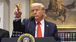 Will Lori Chavez-DeRemer leave the Trump administration before 2027?