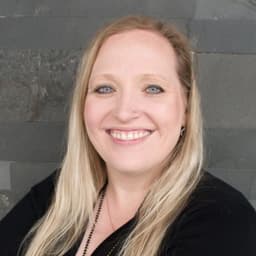 Will Anne Parelkar be the Democratic nominee for Senate in Kansas?