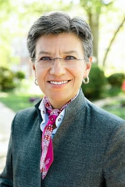 Will Claudia López place 2nd in the 1st round of the 2026 Colombian presidential election?