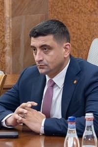 Will George Simion advance to the Romanian Presidential Election Runoff?