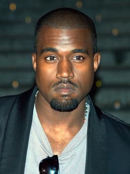 Will Kanye West perform the star spangled banner at Trump's inauguration?