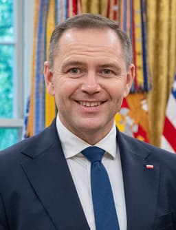 Will Karol Nawrocki win by over 8%?