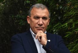 Will Roy Barreras place 3rd in the 1st round of the 2026 Colombian presidential election?