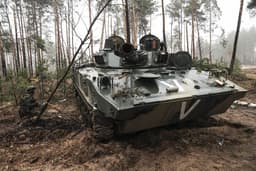 Will Russia capture Kupiansk-Vuzlovyi by November 30?