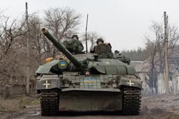 Will Russia capture Velykomykhailivka by October 31?