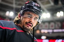 Will Seth Jarvis score 1+ goals against the Capitals?