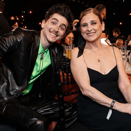 Will Timothée Chalamet bring his mom to the Oscars?