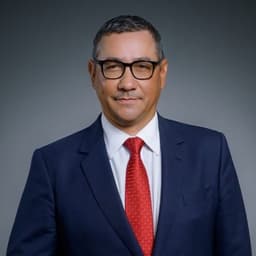 Will Victor Ponta win the most votes in the 1st round of the Romanian presidential election?