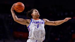 Will Walter Clayton Jr. score 21+ points against Auburn?
