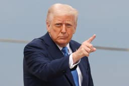 Will Trump pardon Edward Snowden before 2027?