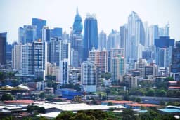 Will the highest temperature in Panama City be 28°C on May 27?