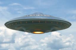 Trump declassifies new UFO files by April 30?