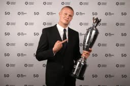 Will Erling Haaland win the 2026 PFA Player of the Year?