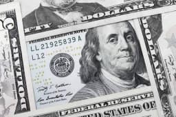 Will the U.S. collect between $500b and $1t in revenue in 2025?