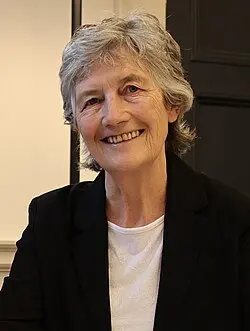 Will Catherine Connolly win by 0–5%?