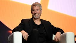 Will Saylor say "AI" or "Artificial Intelligence" 5+ times during his Strategy World 2025 keynote?