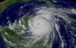 Will a hurricane make landfall in the US before August?
