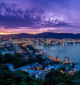 Will the highest temperature in Wellington be 21°C or higher on April 17?