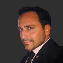 Will Christopher Macchio perform the star spangled banner at Trump's inauguration?