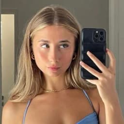 Lily Phillips has sex with 1000+ men in a day?