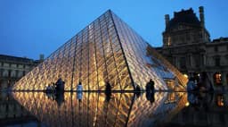 Will another Louvre heist robber be arrested by November 30?