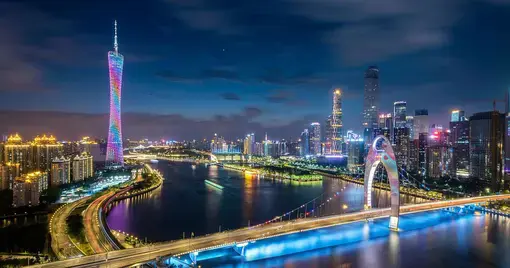 Will the highest temperature in Guangzhou be 27°C or below on June 26?