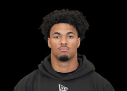 Will Los Angeles Rams draft Kenyon Sadiq in the 2026 pro football draft?