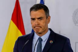 Sánchez resigns as PM of Spain before March?