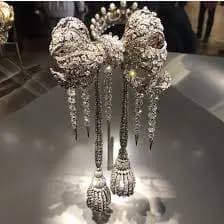 Will the Empress Eugénie decorative bow be recovered by October 31?