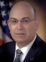 Will Emilio Gonzalez win the 2025 Miami mayoral election?