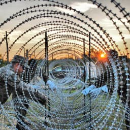 Will the feds cut the razor wire in Shelby Park, Texas?