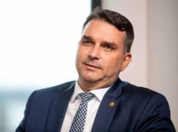 Will Flávio Bolsonaro finish in second place in the first round of the 2026 Brazilian presidential election?