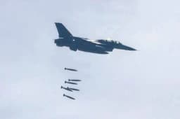 Thailand strikes Cambodia by December 31?