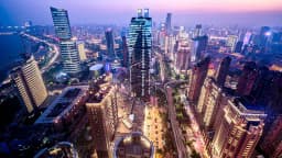 Will the highest temperature in Wuhan be 32°C on April 17?