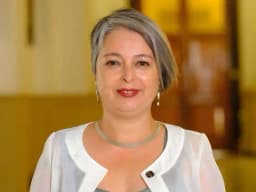Will Jeannette Jara win between 28% and 32% of votes in the first round?