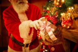 Will It's Beginning To Look A Lot Like Christmas - Michael Bublé be in the Billboard Top 10 for the week of January 3, 2026?