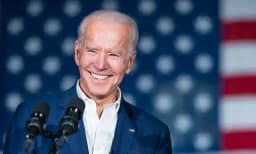 Will Joe Biden's disapproval rating be 40% or higher on April 21?