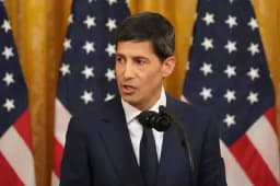 Will Donald Trump publicly insult Kevin Warsh by June 30, 2026?