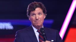 Will Donald Trump publicly insult Tucker Carlson by April 30, 2026?