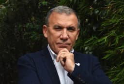 Will Roy Barreras win the 1st round of the 2026 Colombian presidential election?