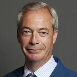 Will Nigel Farage win the 2026 Clacton by-election by between 40% and 60%?